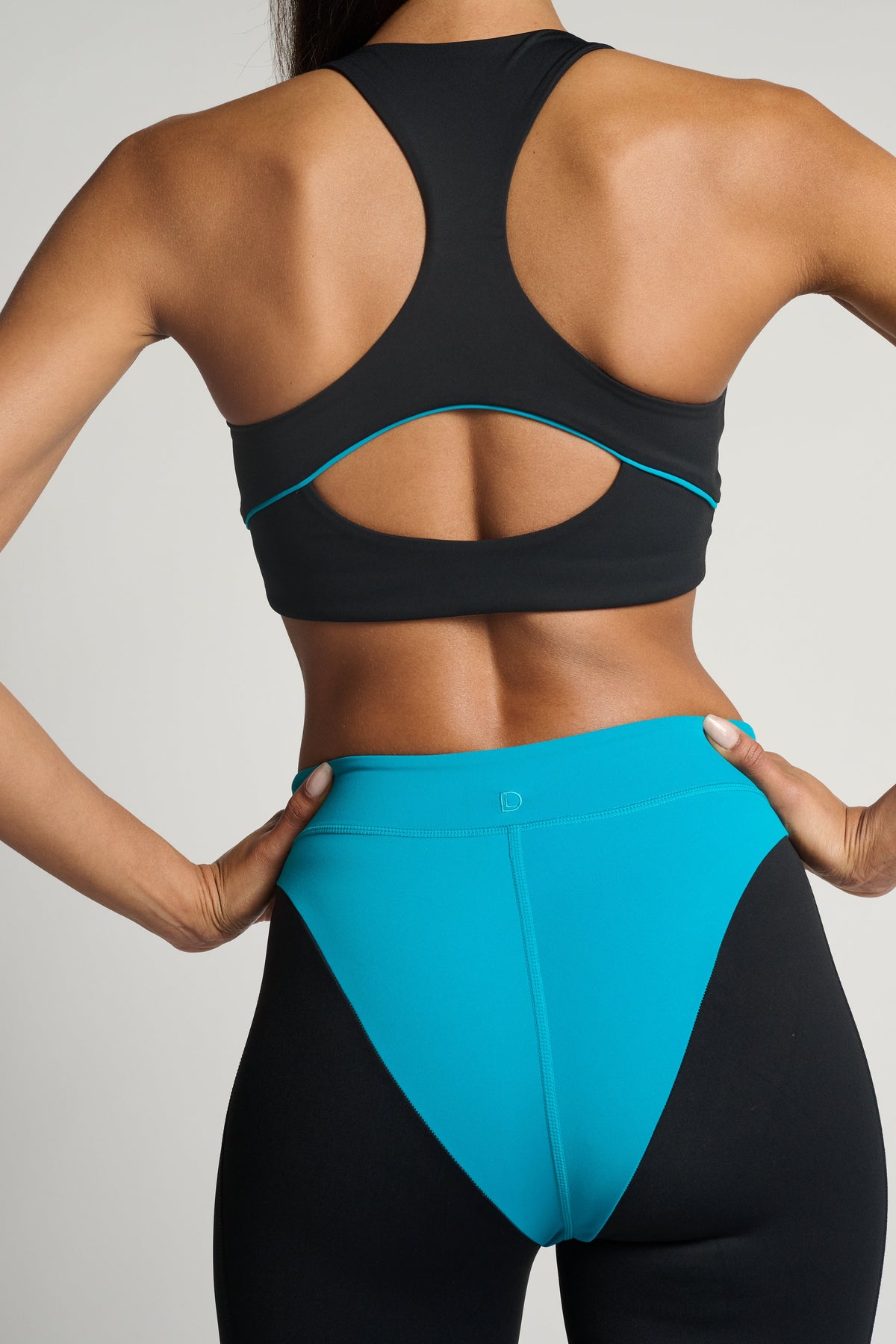 High Cut Legging
