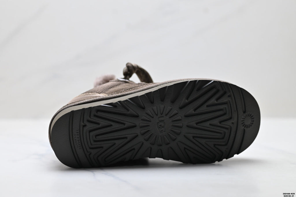 UGG Lowmel Shearling Casual Shoes
