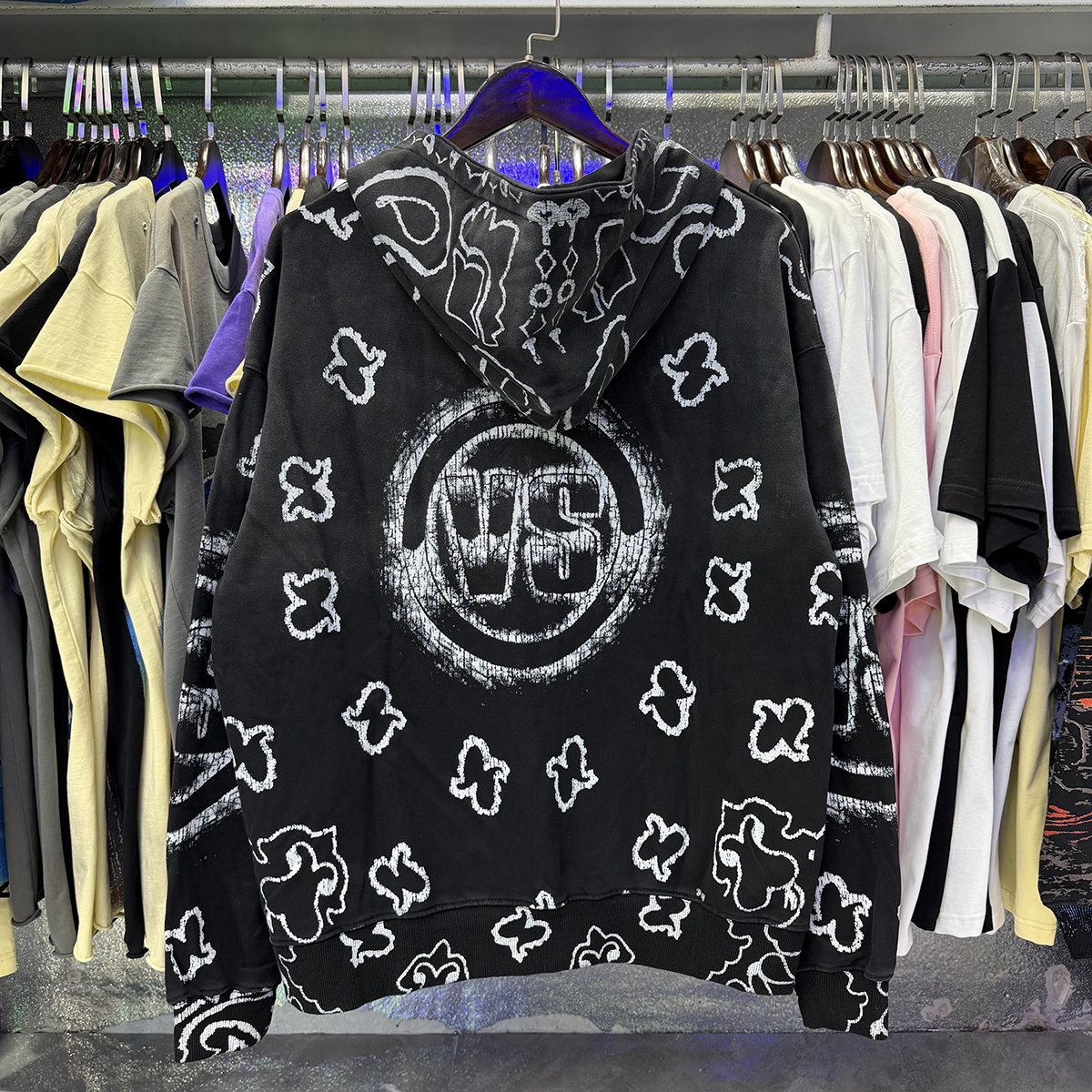 VALE USA Paisley Print Zip Hoodie