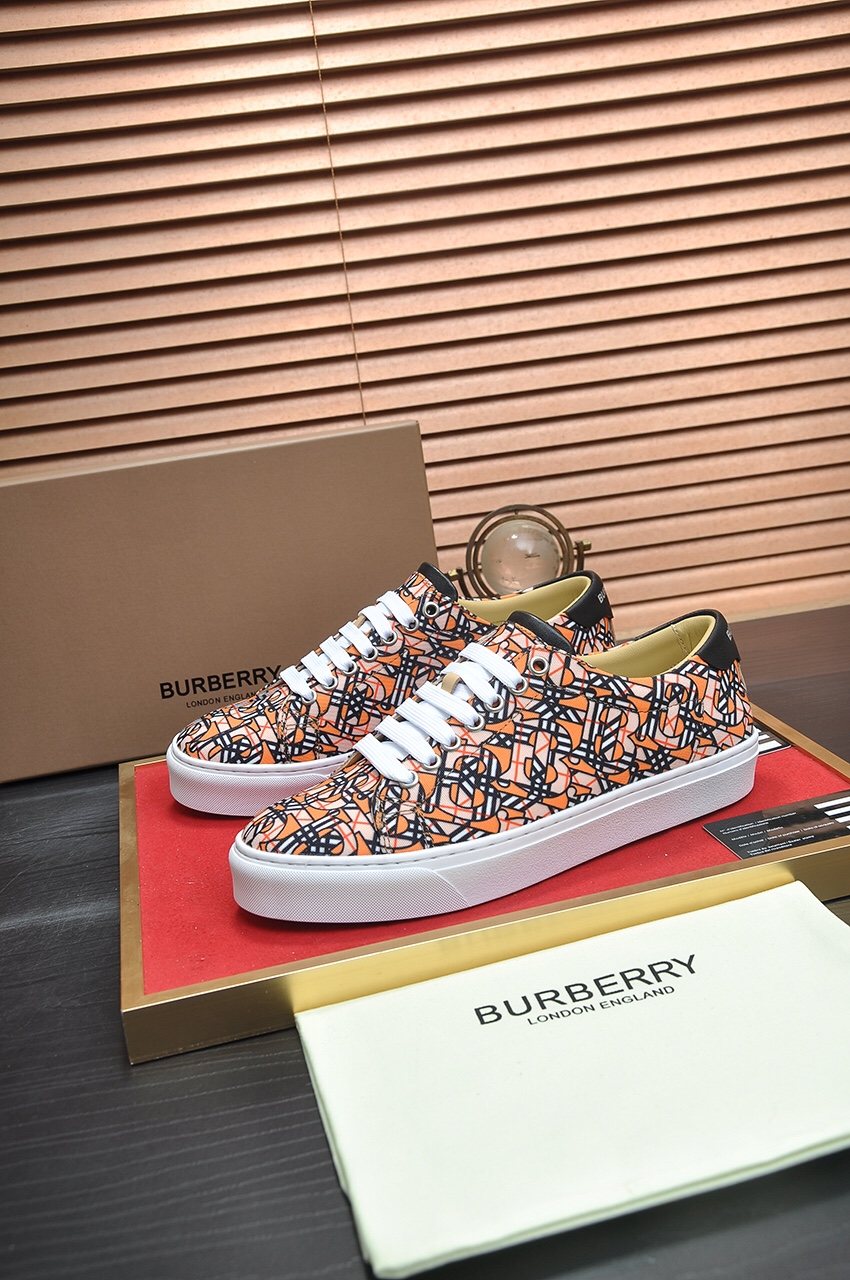 Burberry Geometric-Print Low-Top Sneakers - Orange, Black & White