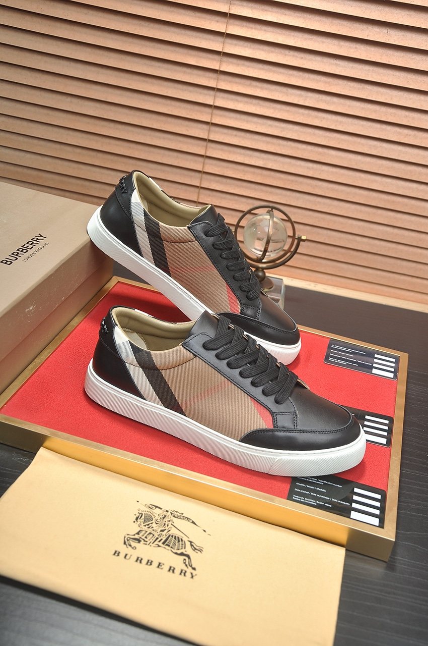 Burberry Plaid Panel Low-Top Sneakers