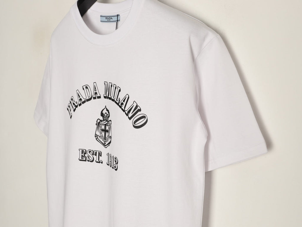 Prada 26SS Milano Logo Graphic Short-Sleeve T-Shirt - Black（副本）